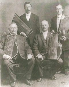 Zither On Up To This Concert