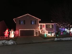 Merry Christmas! QC Scene Highlights The Christmas Lights of The Quad-Cities!
