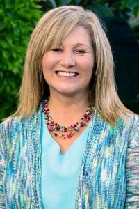 Quad City Botanical Center Executive Director Ami Porter To Retire