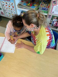 Rare Quad-Cities Child-Care Therapist Helps Kids, Families Cope With Covid