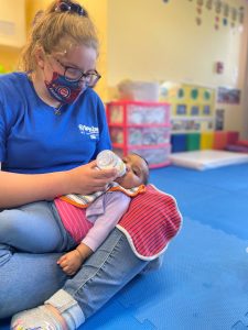 Rare Quad-Cities Child-Care Therapist Helps Kids, Families Cope With Covid