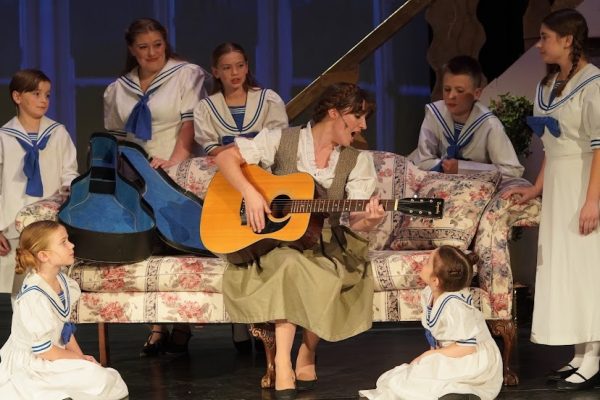 REVIEW: Spotlight Theatre Soars in Spectacular Production of “Sound of Music”