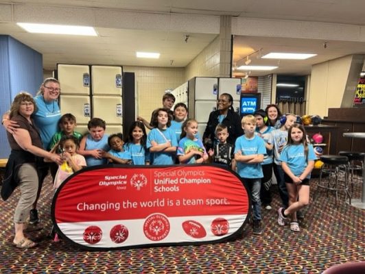 Davenport's Buchanan Elementary Students Participate In Unified Bowling Event