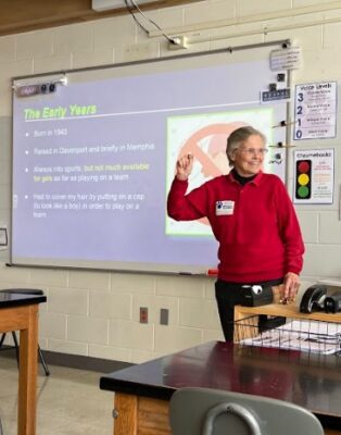 Davenport Schools ELA Students Served Up Guest Speaker Judy Thompson