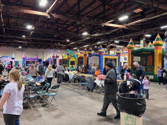 Bounce House Extravaganza Bounces Into Rock Island's Quad City Expo Center Today
