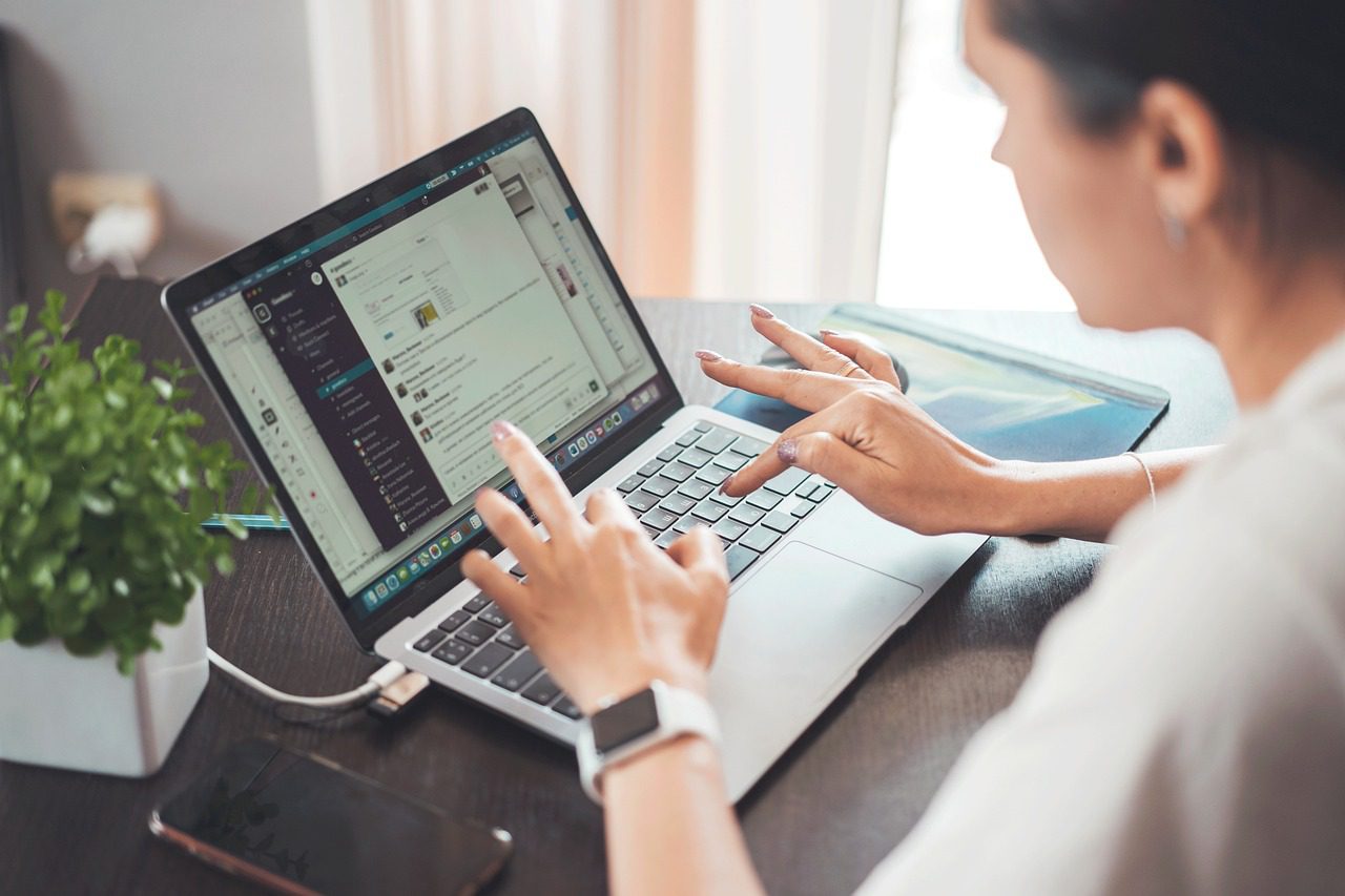 How Small Businesses in Iowa and Illinois Can Go Online - QuadCities