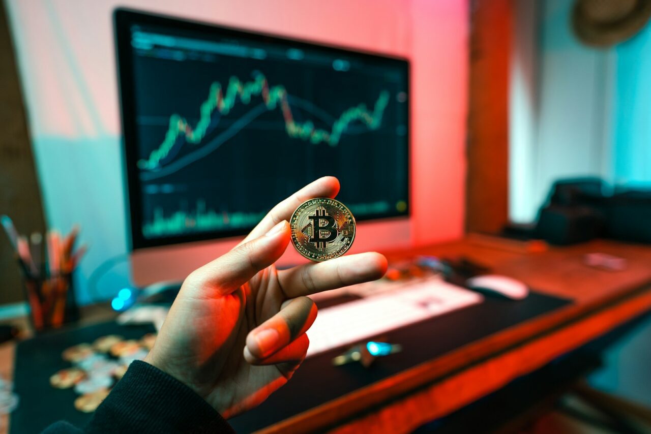 Understanding Cryptocurrency Risks and Rewards for Quad Cities Investors - QuadCities.com